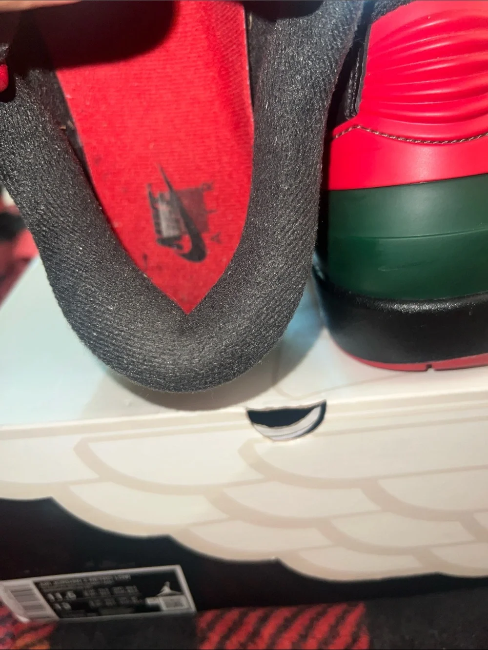 Jordan Men's Black and Red Low-Top Sneakers
